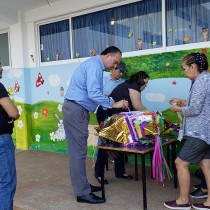 Elaboracion de piñatas Colegio San Ángel Poza Rica 2019